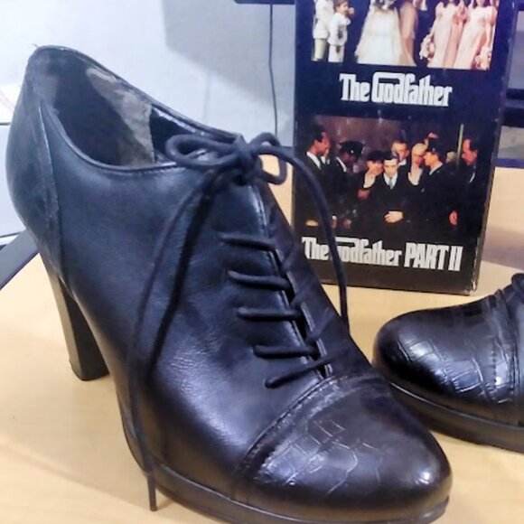 Rialto Black Bootie Shoe Laced Boot Faux leather womens size 7.5 M - Picture 3 of 12